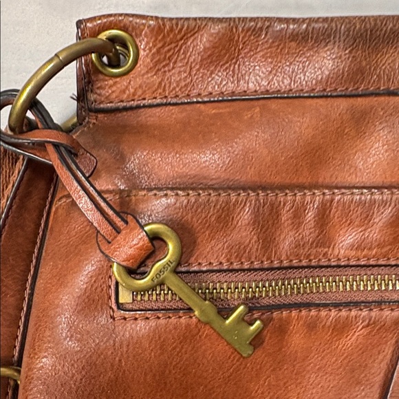 (Used) Fossil Rich Brown Leather Crossbody Bag
In Excellent Condition! - Picture 9 of 13